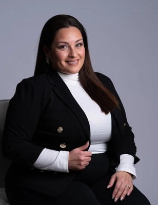 Portrait of Isamac Torres-Figueroa, Realtor